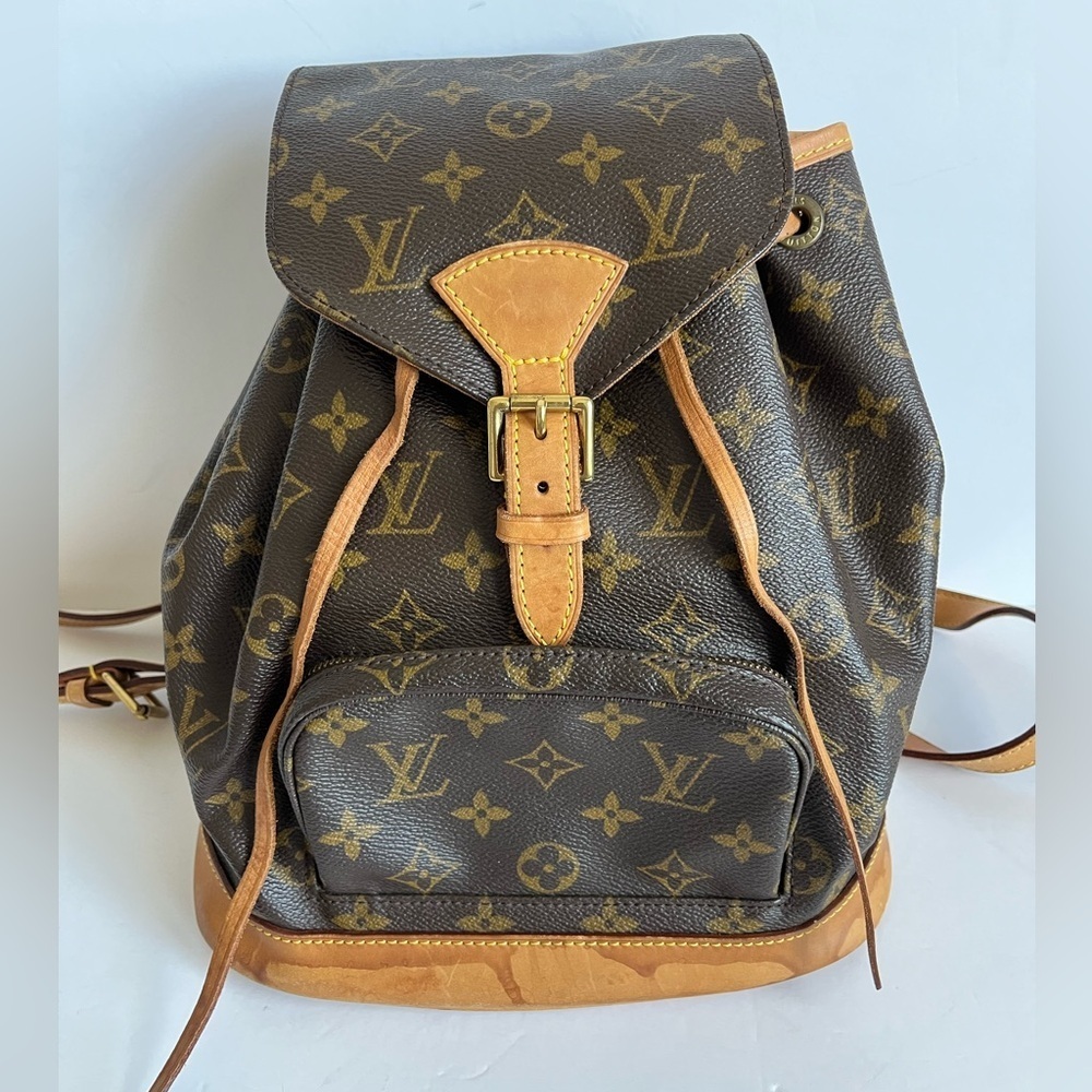 Louis Vuitton Montsouris MM Backpack Monogram Canvas Brown